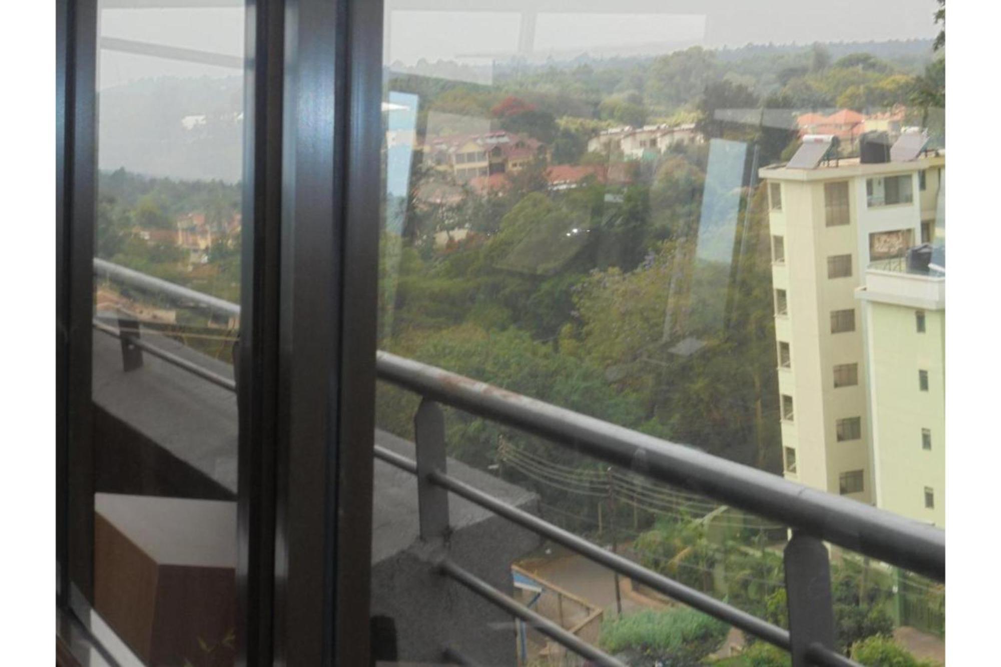 We Hotel & Suites Nairobi Buitenkant foto