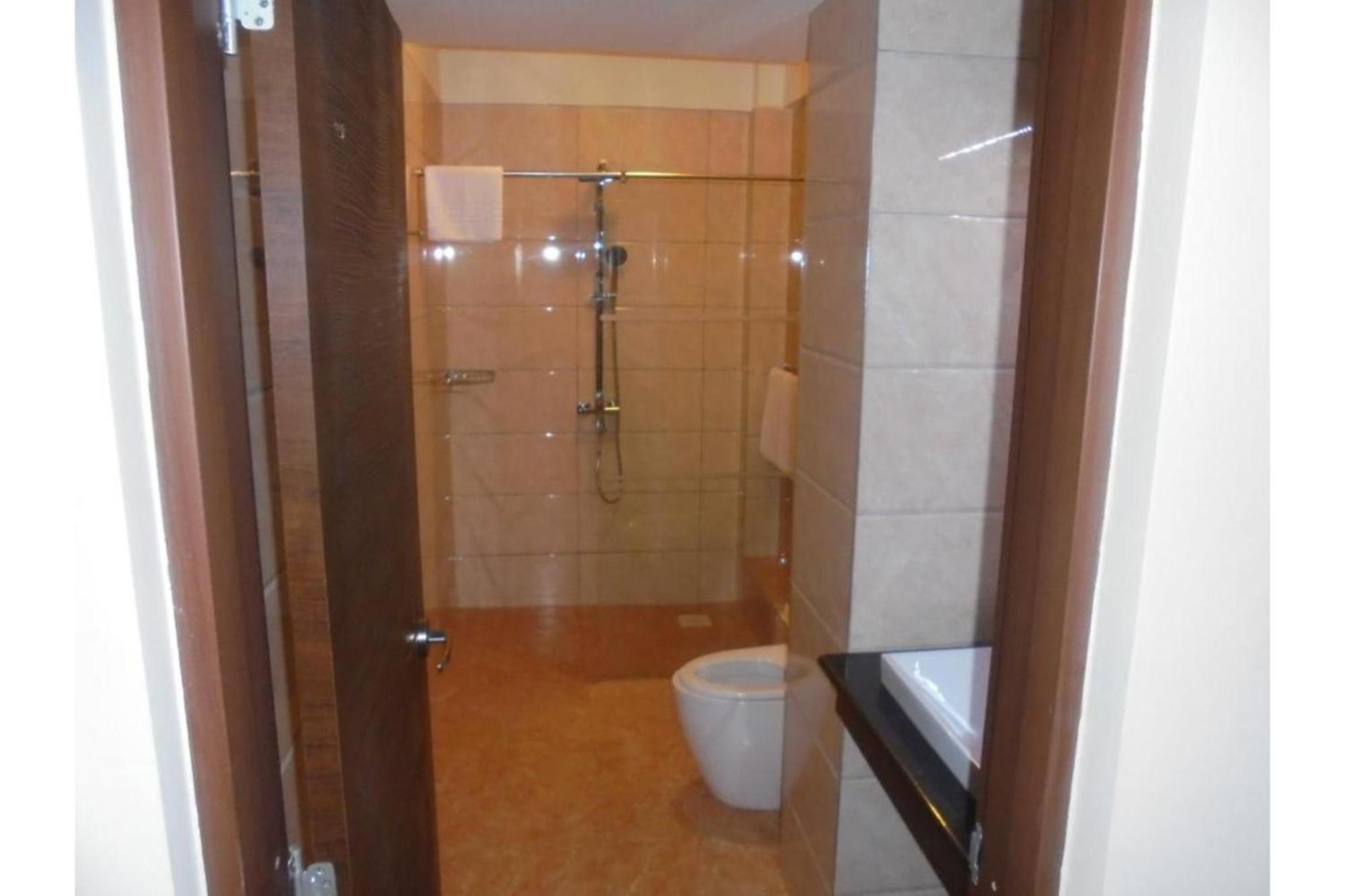 We Hotel & Suites Nairobi Buitenkant foto